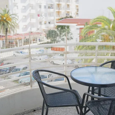 Beach Apartment *