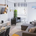 Lägenhet Beach Apartment