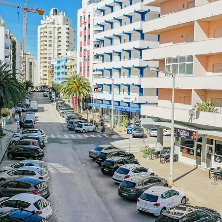 Beach Apartment アパート *